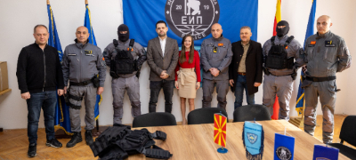 zaedno-za-bezbednost-mozzart-donira-taktichki-eleci-na-interventnata-edinica-povekje.jpg