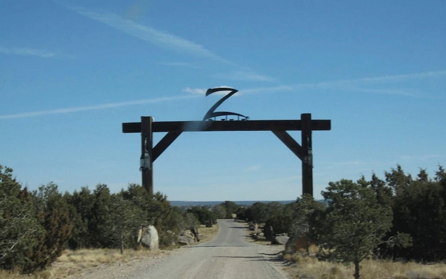zakopani-tela-na-devojki-skrien-krematorium-shto-ima-na-ozloglaseniot-ranch-na-epstin-vo-novo-meksiko-18.JPG