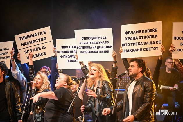 emilija-micevska-so-golo-trudnichko-stomache-rubens-muratovski-peeshe-so-sinovite-kako-si-pominav-na-glumcite-peat-2026-430.JPG