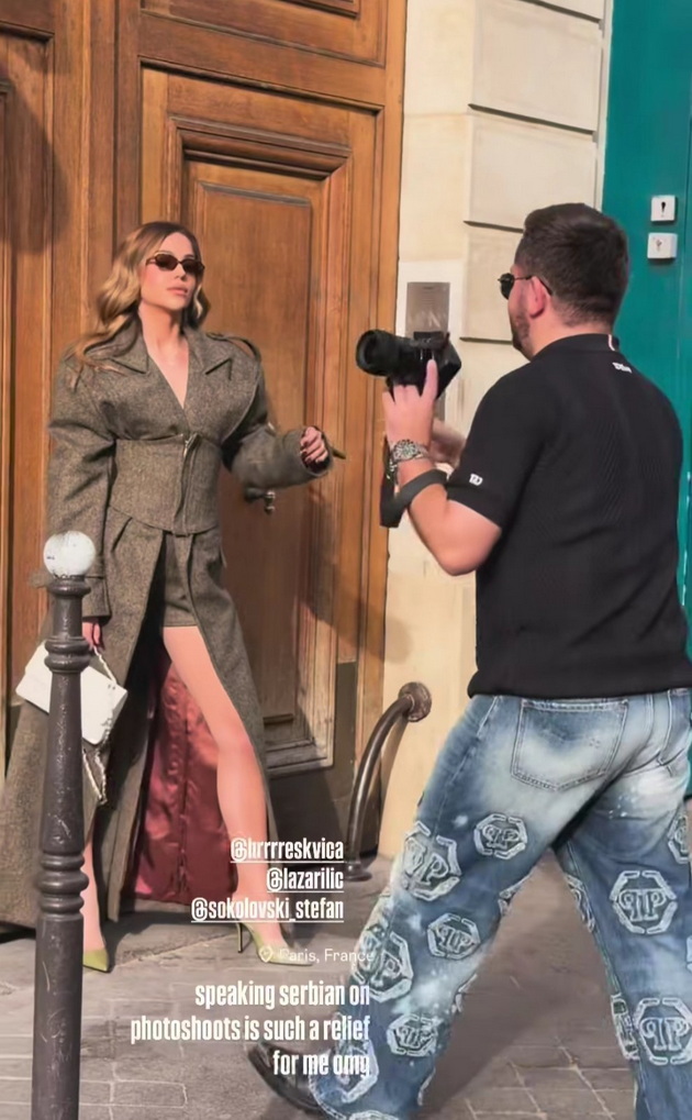fotografot-badstef-so-riki-martin-vo-pariz-antonia-gigovska-se-pofali-so-chestitkata-od-sinot-shto-pravat-makedonskite-dzvezdi-na-instagram-10.jpg
