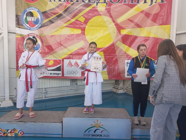 isidora-10-od-skopje-e-uspeshna-mlada-karatistka-trenira-od-5-godini-osvojuva-zlatni-medali-04.JPG