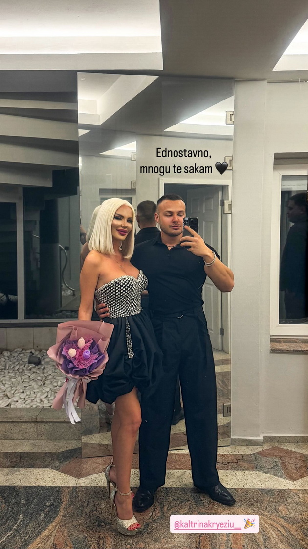 kaltrina-krueziu-bleska-na-rodendenot-kako-bel-lebed-preku-den-seksapilna-na-vecherna-zabava-foto-13.jpg