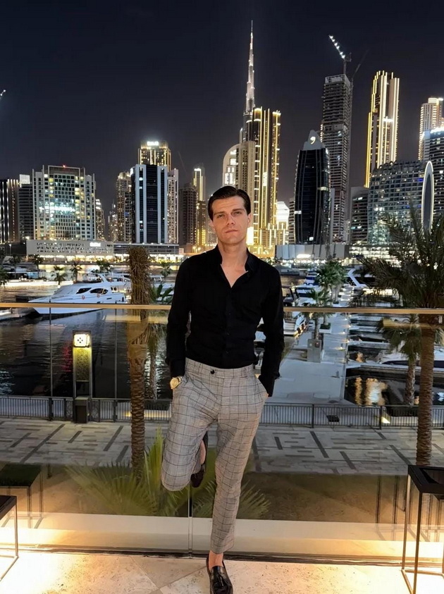 kiko-od-idol-zhivee-vo-dubai-probuvam-da-gi-ubedam-moite-deka-nema-potreba-za-panika-denot-mi-teche-normalno-06.jpg