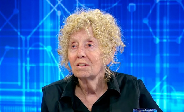 tatko-i-priznal-deka-e-gej-i-ja-napushtil-na-2-godini-kjerka-i-pochina-misteriozno-teshkata-sudbina-na-eva-ras-04.jpg