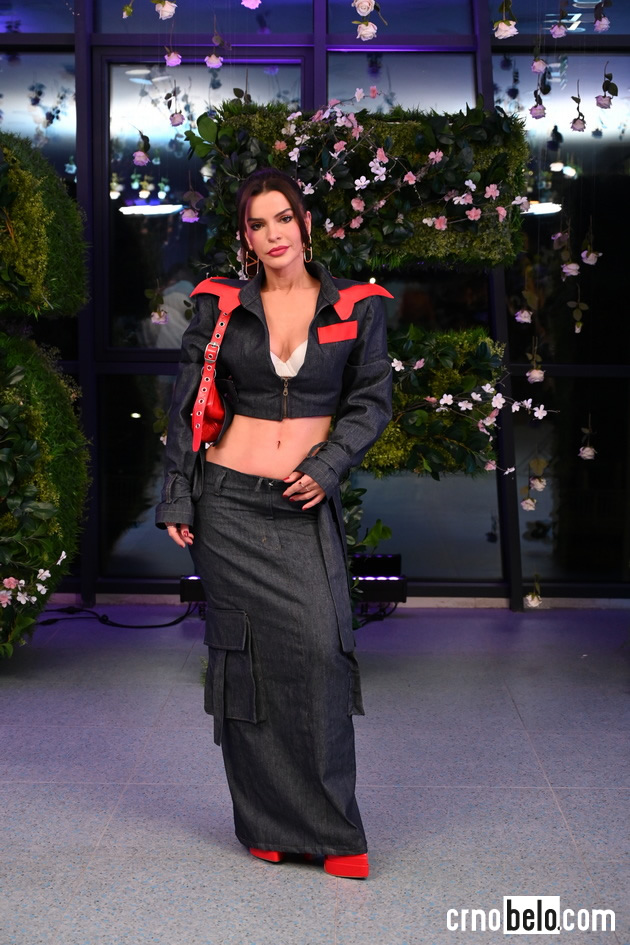 modata-na-prvata-vecher-na-shtip-fashion-days-2026-shto-oblekoa-posetitelite-foto-45_copy.JPG