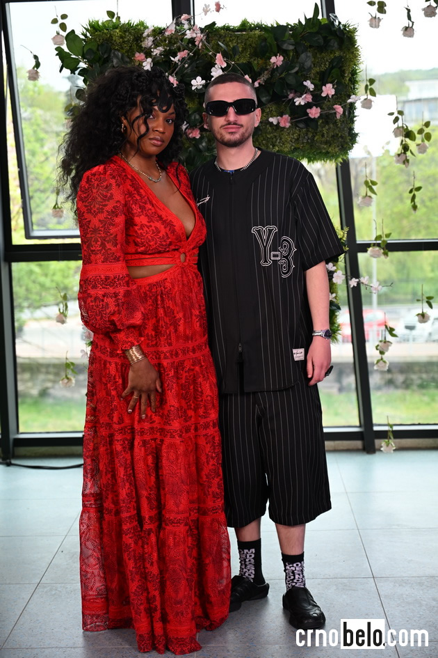 modata-na-vtorata-vecher-na-shtip-fashion-days-2026-shto-oblekoa-posetitelite-foto-16.JPG
