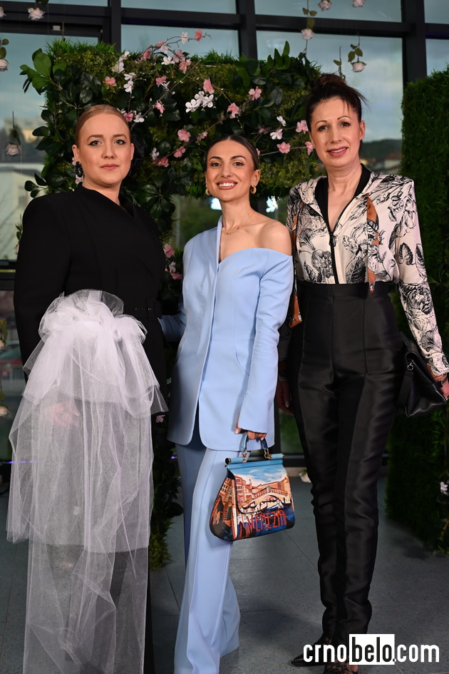 modata-na-vtorata-vecher-na-shtip-fashion-days-2026-shto-oblekoa-posetitelite-foto-27.JPG