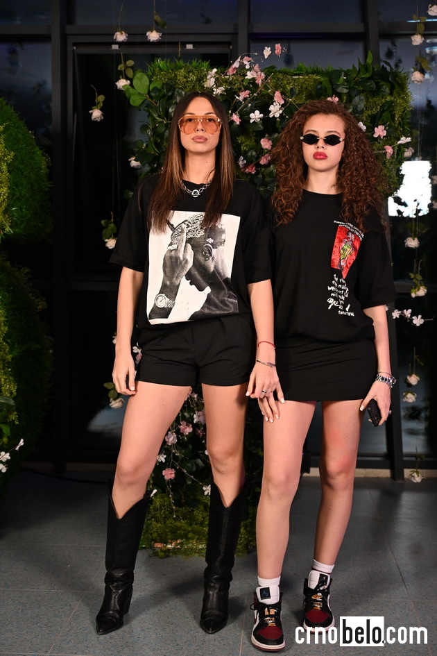 modata-na-vtorata-vecher-na-shtip-fashion-days-2026-shto-oblekoa-posetitelite-foto-71.JPG