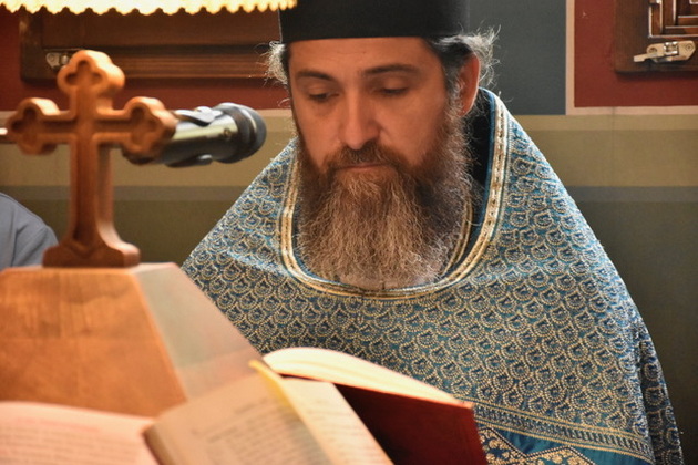 intervju-so-otec-boban-mitevski-nenamernoto-narushuvanje-na-postot-omrsuvanjeto-ne-go-narushuva-istiot-04.jpeg