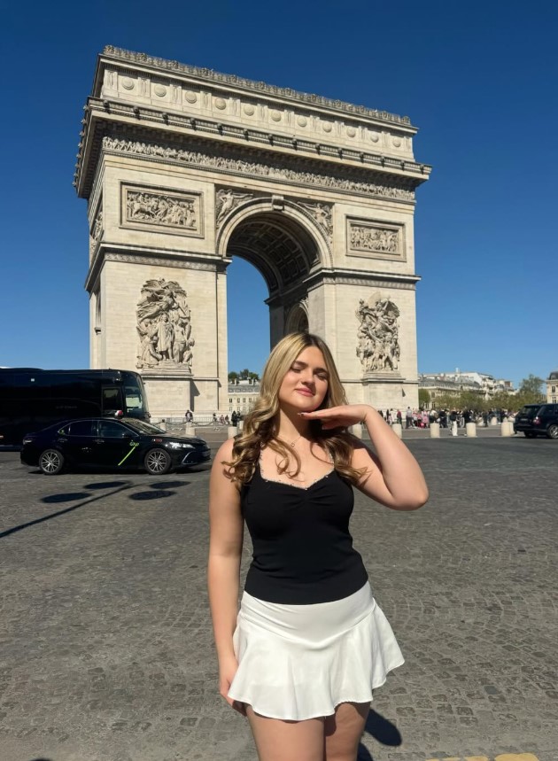 kjerkite-na-karleusha-bleskaa-vo-pariz-pred-dushko-toshikj-da-bide-uloven-so-rusokosa-nalik-na-jelena-15.jpg