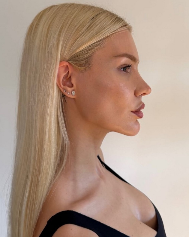 makedonskata-barbi-uporno-gi-moli-victoria-s-secret-da-ja-zemat-za-model-pozira-od-site-agli-21.jpg