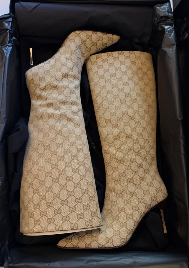 nashata-manekenka-poznata-po-ljubovta-kon-luksuzot-povtorno-se-fali-so-prepolni-kjesi-od-chanel-i-gucci-20.jpg