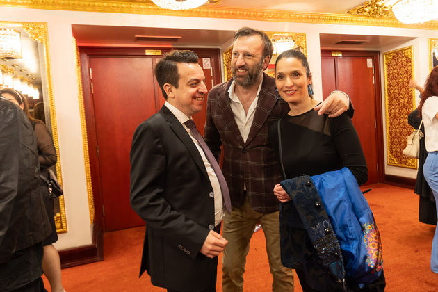 sashko-kocev-vljuben-so-soprugata-na-premiera-vo-mnt-so-ubavata-doktorka-smiljana-vo-brak-e-13-godini-06.jpg