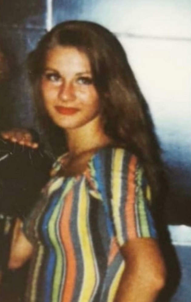 vesna-djogani-za-bolnite-spomeni-socijalna-sluzhba-me-zede-od-majka-mi-plachev-vo-domot-za-napushteni-deca-03.jpg