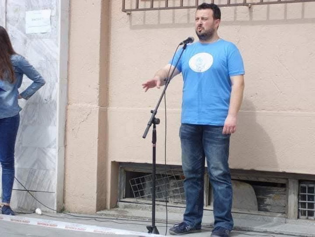 zoran-mijalkov-e-samohran-tatko-na-dva-sina-so-autizam-postariot-sin-go-dobiv-na-24-godini-bev-20-godini-vo-brak-06.jpg