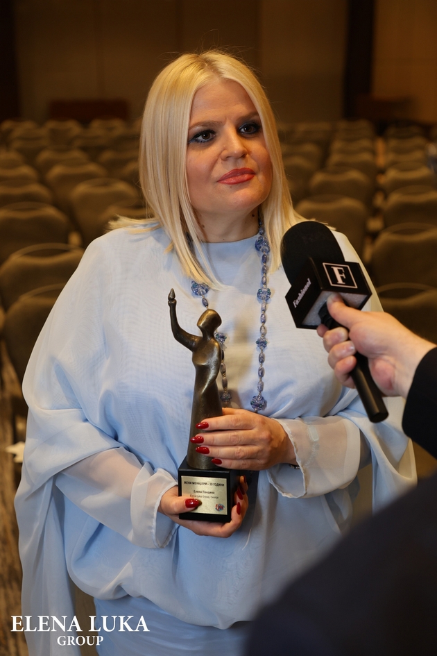 30-godini-vo-gradezhnishtvoto-nagrada-na-elena-luka-za-najuspeshna-zhena-menadzher-02.JPG