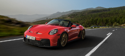 emotivno-privlechen-zvuchen-pejzazh-koj-znachitelno-se-zasiluva-koga-pokrivot-e-spushten-premiera-na-noviot-911-gt3-s-c-povekje.jpg
