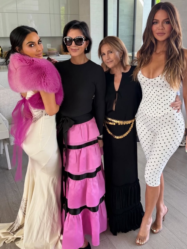 kim-kardashijan-meta-na-shegi-za-svecheniot-fustan-na-veligdenski-ruchek-da-ne-slavi-maturska-vecher-04_copy.JPG