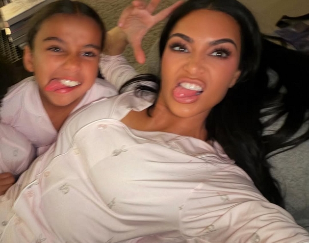 kim-kardashijan-meta-na-shegi-za-svecheniot-fustan-na-veligdenski-ruchek-da-ne-slavi-maturska-vecher-14.JPG