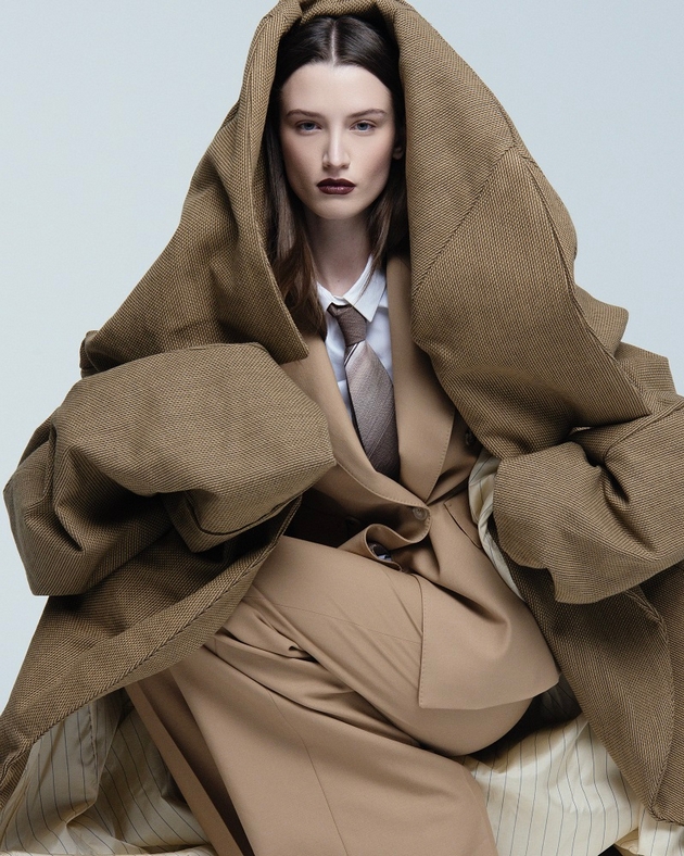 makedonskiot-model-sara-stoi-za-prestizhniot-magazin-numero-switzerland-07.JPG