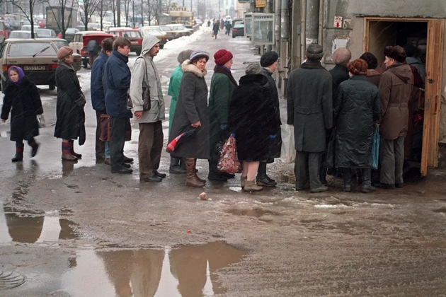 mislev-deka-majka-mi-bila-model-vo-rusija-no-se-reklamirala-kako-nevesta-po-narachka-vo-spisanija-za-da-se-preseli-vo-druga-zemja-02.JPG