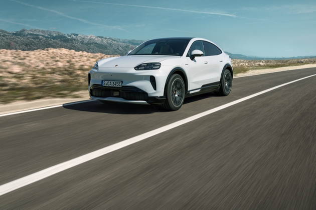 porsche-ja-proshiruva-ponudata-na-suv-modeli-inspiriran-od-ikona-noviot-cayenne-coup-electric-03.JPG