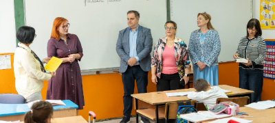 prirachnicite-protiv-vrsnichko-nasilstvo-na-makpetrol-se-dostavuvaat-vo-uchilishtata-niz-zemjata-povekje.jpg