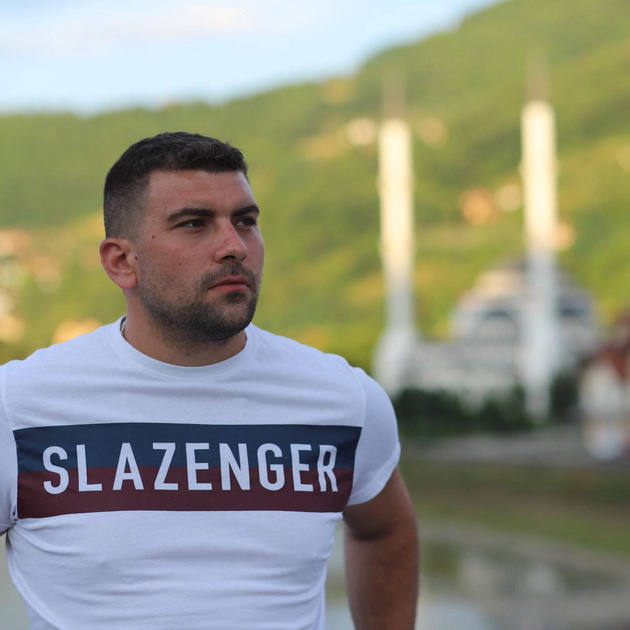 alen-dete-rodeno-po-siluvanje-vo-vojnata-vo-bih-za-crnobelo-bioloshkata-majka-nikogash-ne-me-pregrna-toa-me-boli-najmnogu-09.jpg