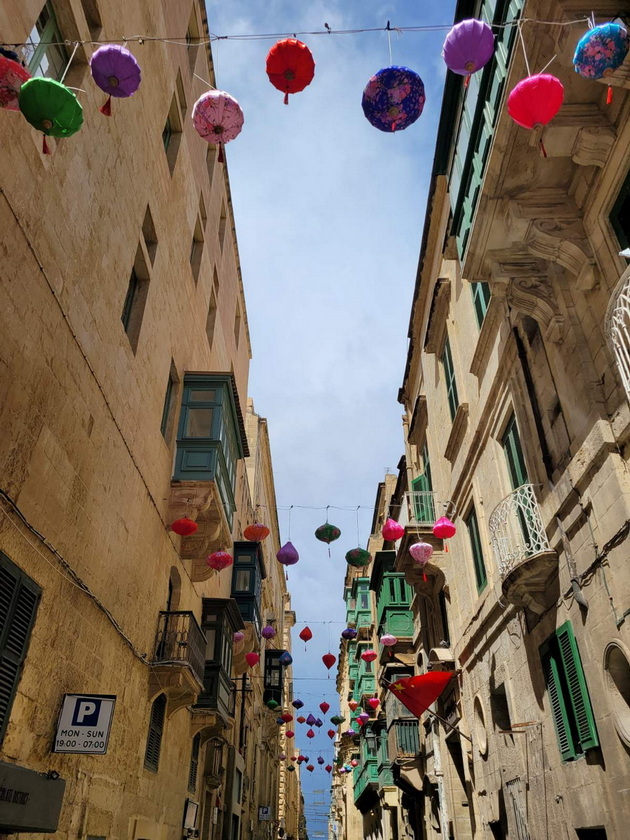 bev-na-malta-so-povraten-let-od-skopje-za-50-kafe-e-2-pechiva-ima-za-0-50-centi-no-shto-ne-mi-se-dopadna-125.jpg