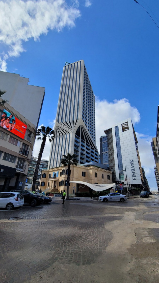bev-na-malta-so-povraten-let-od-skopje-za-50-kafe-e-2-pechiva-ima-za-0-50-centi-no-shto-ne-mi-se-dopadna-22.jpg