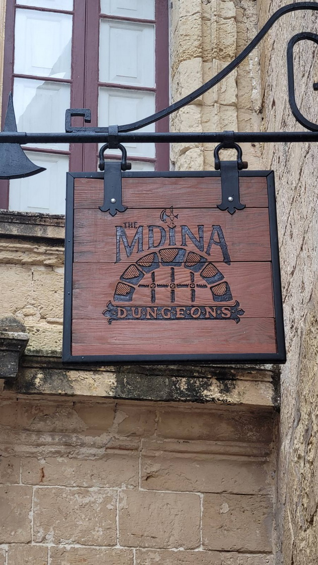 bev-na-malta-so-povraten-let-od-skopje-za-50-kafe-e-2-pechiva-ima-za-0-50-centi-no-shto-ne-mi-se-dopadna-72.jpg