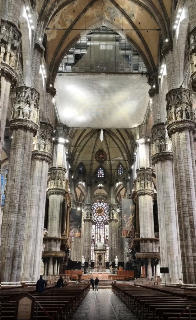 biljana-debarlieva-bleska-pokraj-soprugot-vo-milano-vlegoa-vo-duomo-uzhivaa-vo-proshetki-niz-gradot-foto-06_copy.jpg