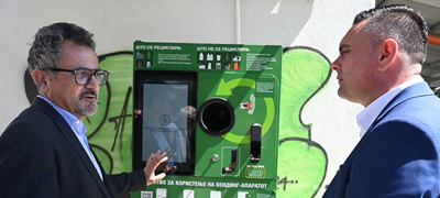blagodarenie-na-pakomak-opshtina-kavadarci-dobiva-4-vending-mashini-a-gragjanite-dobivaat-mozhnost-da-selektiraat-povekje-ambalazhen-otpad-poveke-01.jpg