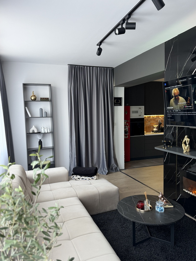 vo-domot-na-ivana-i-miro-kacarov-stan-od-120m2-vo-przhino-so-kamin-i-crven-frizhider-foto-36.jpeg