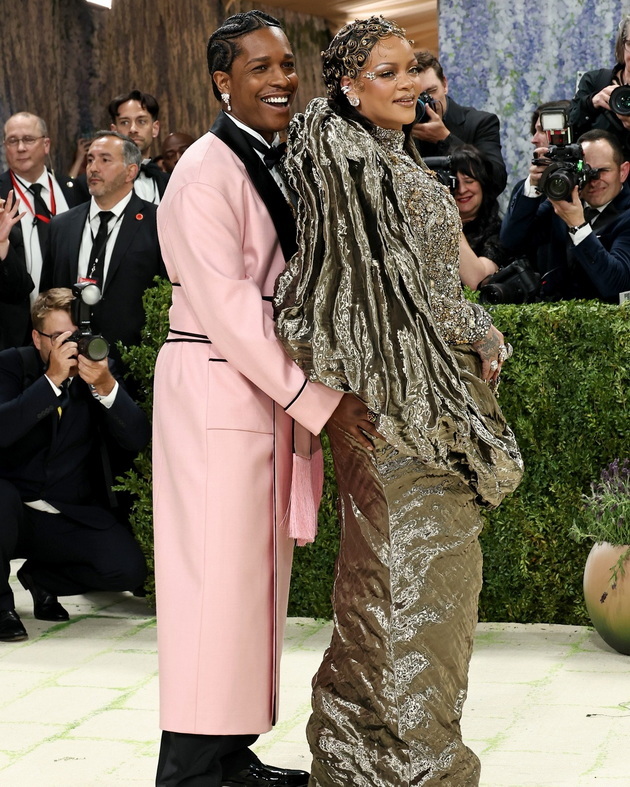 najmokjnite-i-najvljubeni-parovi-na-met-gala-2026-bijonse-i-djej-zi-izdominiraa-foto-05_2.jpg