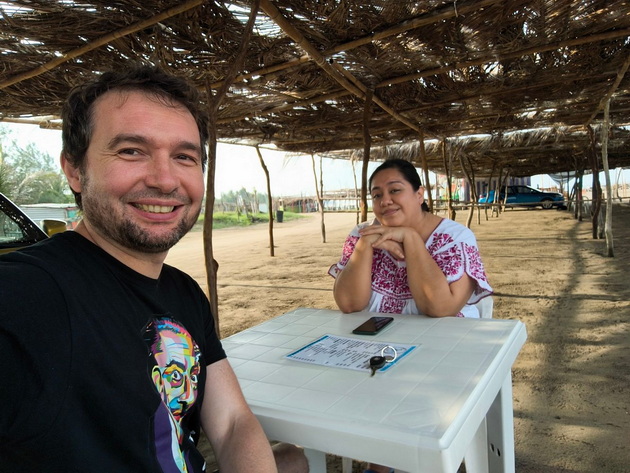 ljubovnata-prikazna-na-toni-od-makedonija-i-klaudija-od-meksiko-se-zapoznavme-na-brod-ja-obozhava-gradinata-na-majka-mi-16.jpg