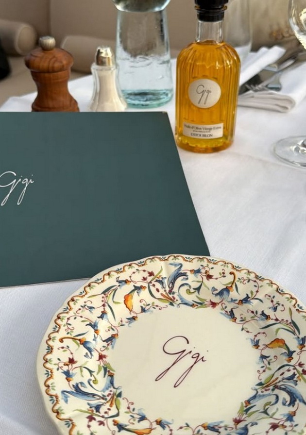 ljupka-mitrova-se-gushka-so-soprugot-vo-pariz-i-se-fali-so-shopingot-od-chanel-na-prvata-godishnina-od-brak-08.jpg