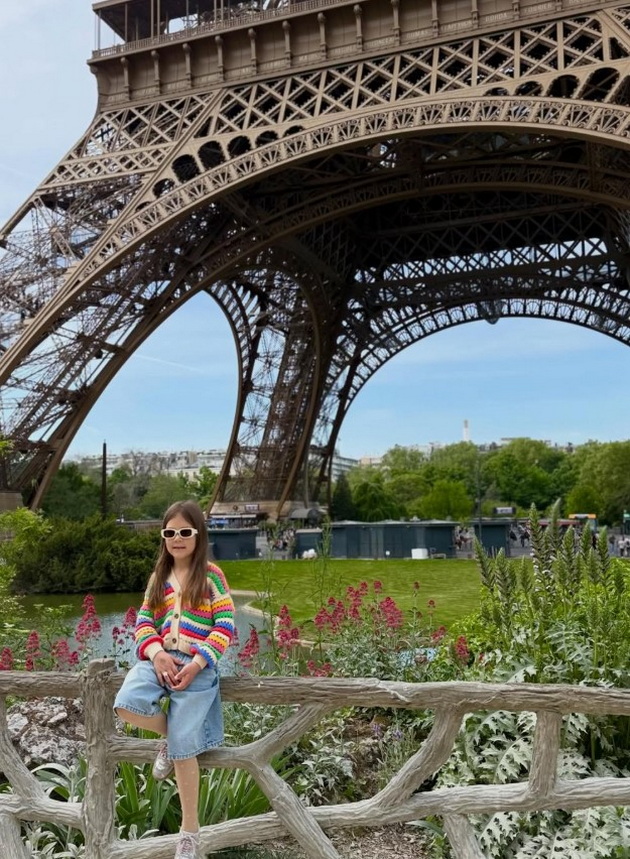 malata-modna-influenserka-frida-e-vo-francija-majka-i-spodeluva-pariz-e-magichen-no-shto-me-razochara-14.jpg