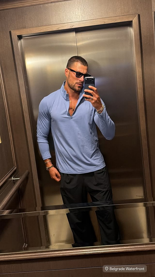 najubaviot-italijanec-na-vechera-so-ceca-no-i-drugar-e-so-makedonski-fotograf-si-napravija-selfi-vo-lift-03.jpg