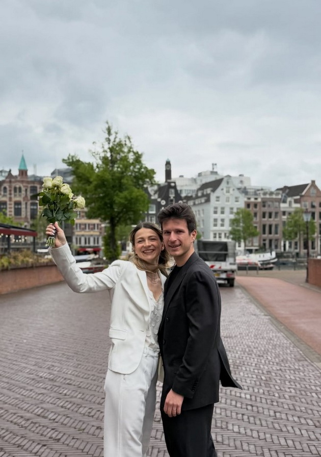 se-omazhi-sestrata-na-nina-angelovska-vo-amsterdam-sakaniot-e-holangjanec-nina-beshe-so-soprugot-i-sinot-foto-03.jpg