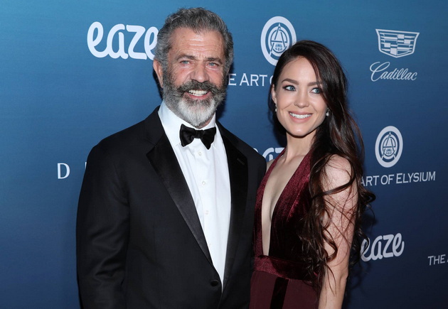 tinejdjer-vo-dusha-mel-gibson-70-ja-baknuva-i-gushka-novata-devojka-vo-rim-otkako-ja-napushti-34-godini-pomladata-sopruga-04.jpg