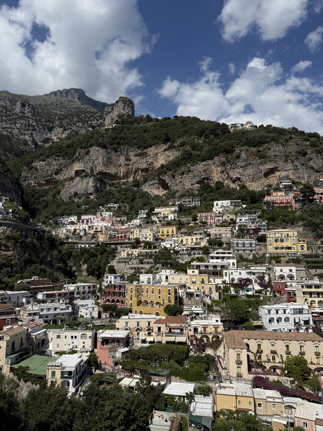 vladimir-od-skopje-ja-zaprosi-andrijana-na-mesto-so-pogled-kon-positano-iznajmivme-motocikl-vozevme-po-bregot-amalfi-03.jpeg