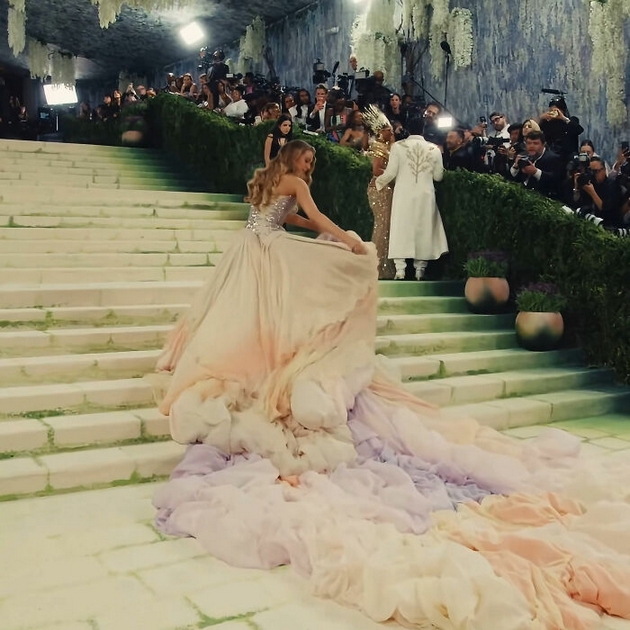 blejk-lajvli-go-reshi-sporot-so-dzhastin-baldoni-pa-gordo-prosheta-na-met-gala-zoshto-ja-kritikuvaat-16.JPG