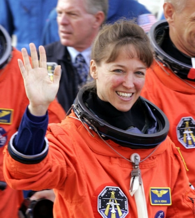 detali-za-najchudniot-ljuboven-triagolnik-vo-nasa-astronautka-so-chekan-i-pishatol-sakal-daja-ubie-ljubovnicatana-dechko-03.JPG