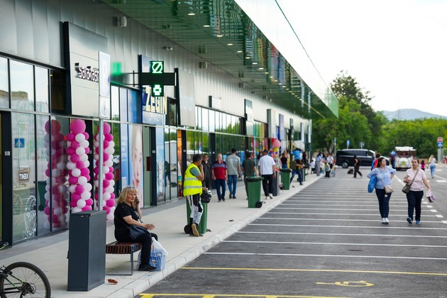 grandiozno-otvoren-mega-shoping-park-vo-gevgelija-11.jpg