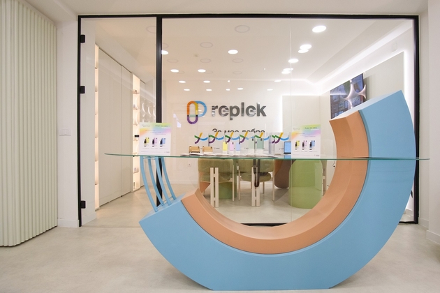 replek-odbelezhuva-10-godini-proizvodstvo-na-proizvodi-od-medicinski-kanabis-realiziran-i-prviot-izvoz-vo-eu-01.JPG
