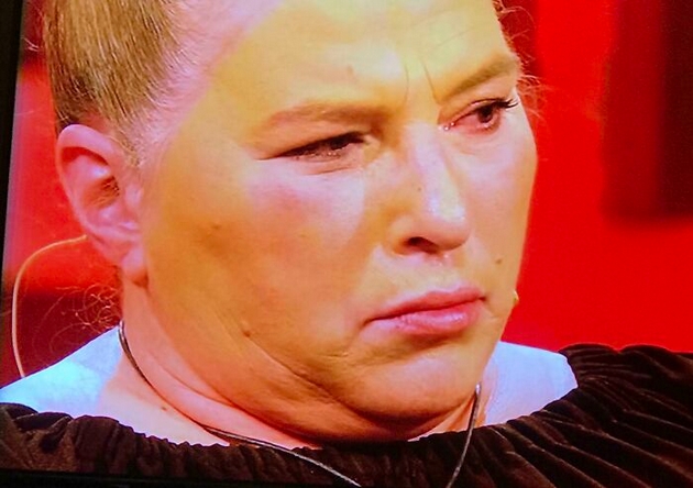 smeshni-i-tazhni-foto-dokazi-deka-ne-sekoj-ima-talent-za-pravenje-frizuri-i-shminkanje-05.JPG
