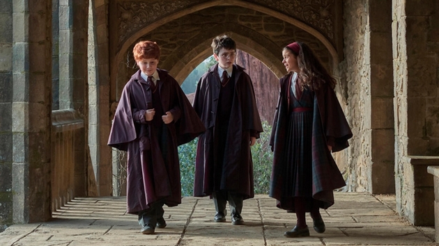 smrtni-zakani-akteri-davaat-otkaz-zoshto-serijata-harry-potter-se-soochuva-so-tolku-mnogu-kontroverzii-ushte-pred-premierata-08.JPG