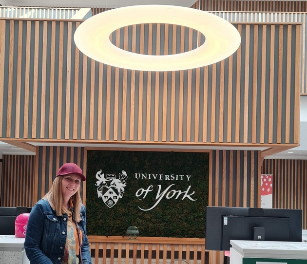 zoshto-se-povekje-makedonski-studenti-ja-izbiraat-britanskata-diploma-vo-solun-na-evropskiot-kampus-na-univerzitetot-jork-02.JPG