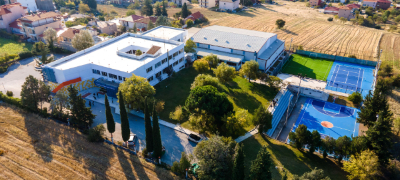 zoshto-se-povekje-makedonski-studenti-ja-izbiraat-britanskata-diploma-vo-solun-na-evropskiot-kampus-na-univerzitetot-jork-povekje.jpg